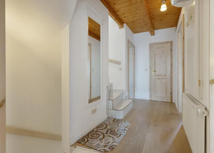 Lili Apartamento List